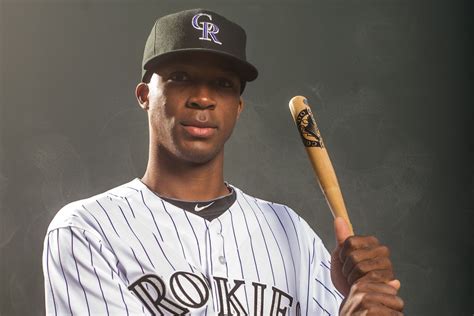 Rosell Herrera – Signed by Martín Cabrera